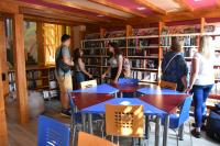 Újranyitás: megújult az ifjúsági részleg, akadálymentesítették a könyvtárat